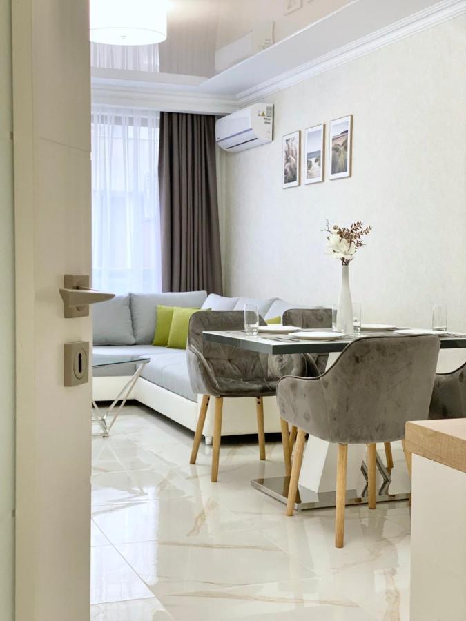 Sea View Apartment With Free Parking Поморие Екстериор снимка